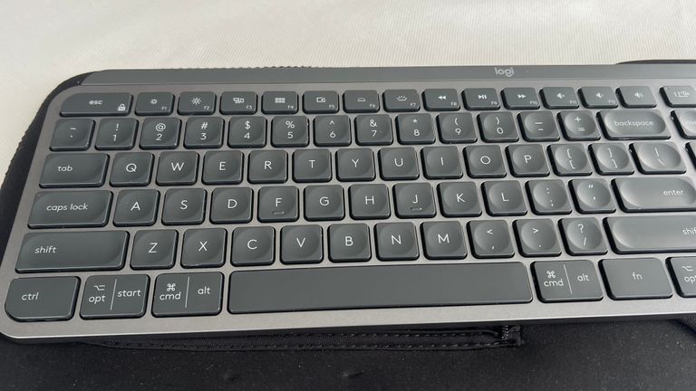 Объявление Logitech MX Keys for Mac Space Gray (920-009558) Б/У
