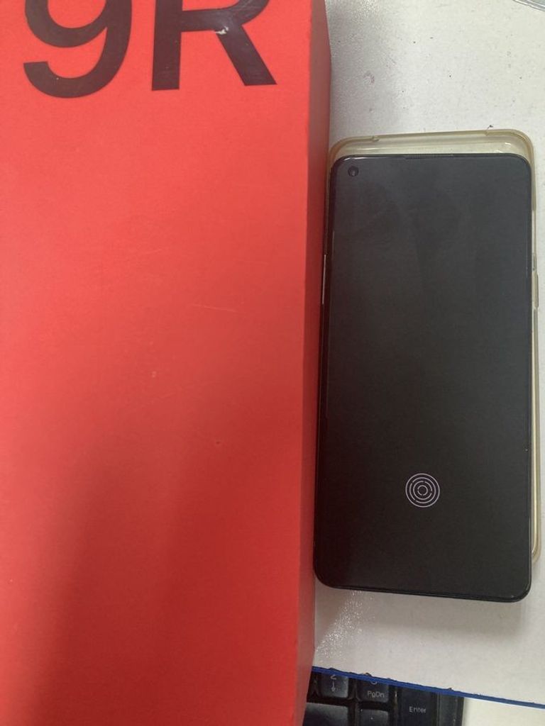 Дешево Oneplus 9r 12/256gb з ломбарду