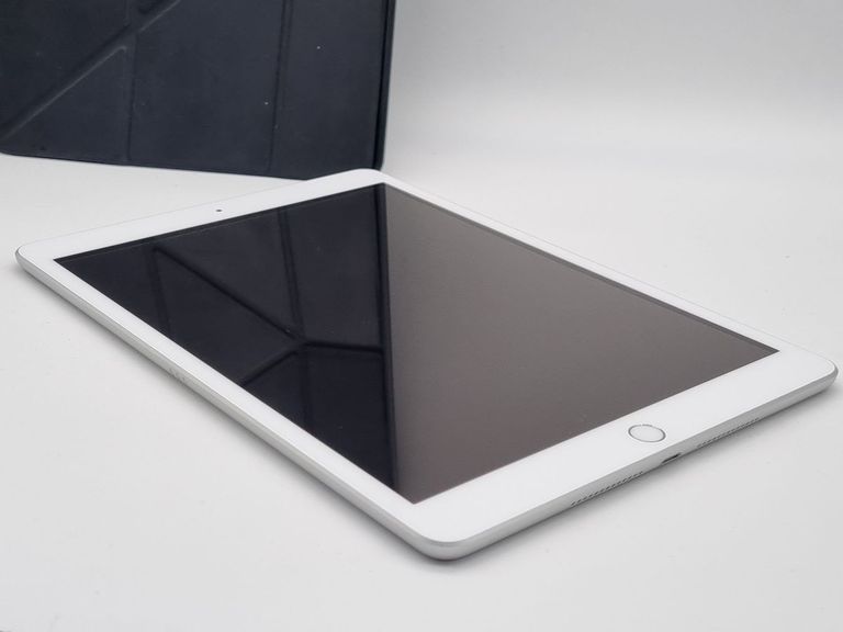 Apple a2270 ipad 8gen 128gb Код:01-200883763. Изображение 5