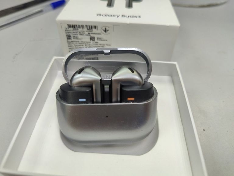 Оголошення Samsung galaxy buds3 Б/У
