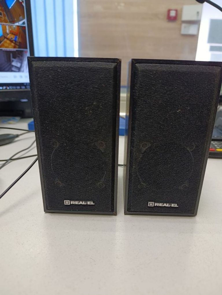 Купити Real-el S-202 USB Black (EL121200019) Б/У