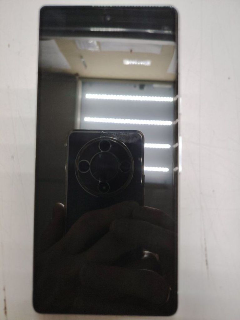 Оголошення Google pixel 7 8/128gb Б/У