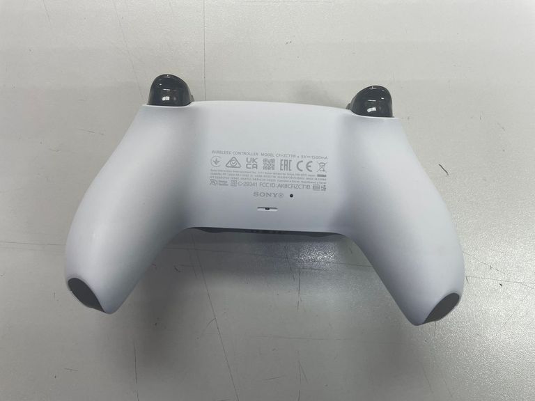 Дешево Sony DualSense Black з ломбарду