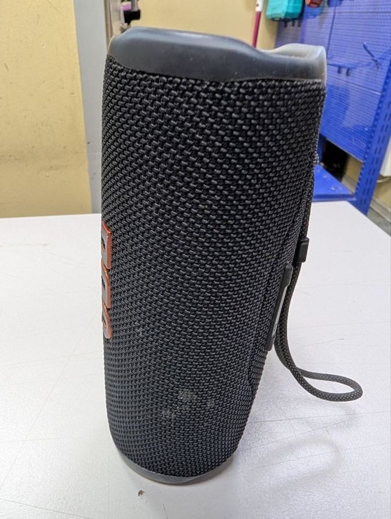 Дешево Jbl flip 6 з ломбарду