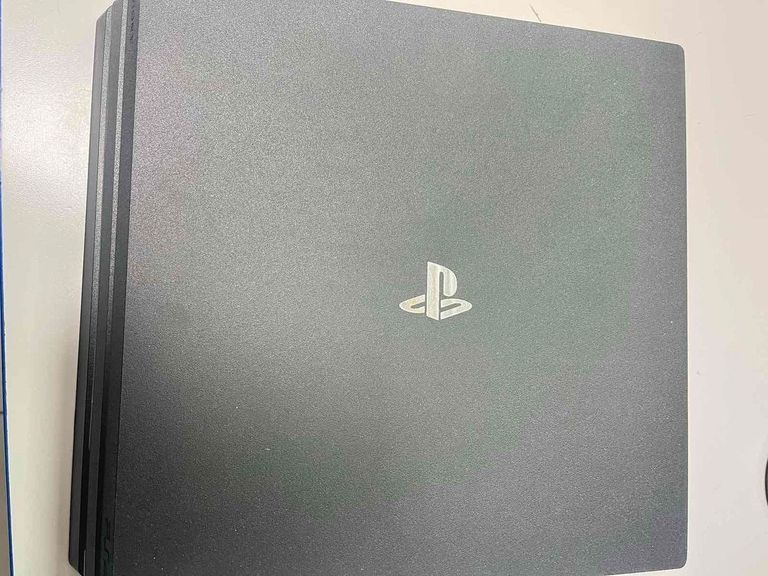 Объявление Sony playstation 4 pro 1tb Б/У