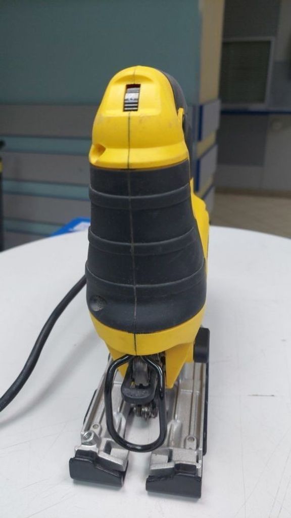 Дешиво Dewalt DWE349 с ломбарда