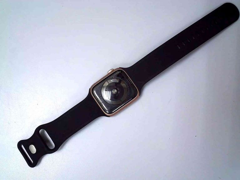 Дешиво Apple watch series 5 gps 44mm aluminium case с ломбарда