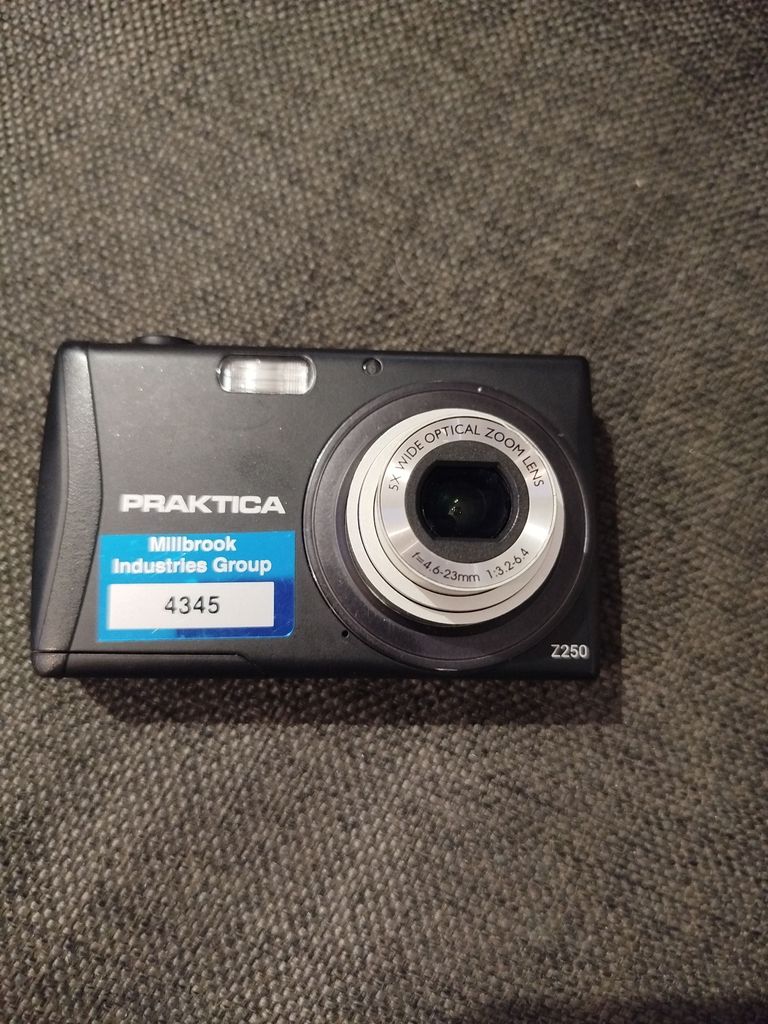 Купити Praktica Luxmedia Z250 Б/У