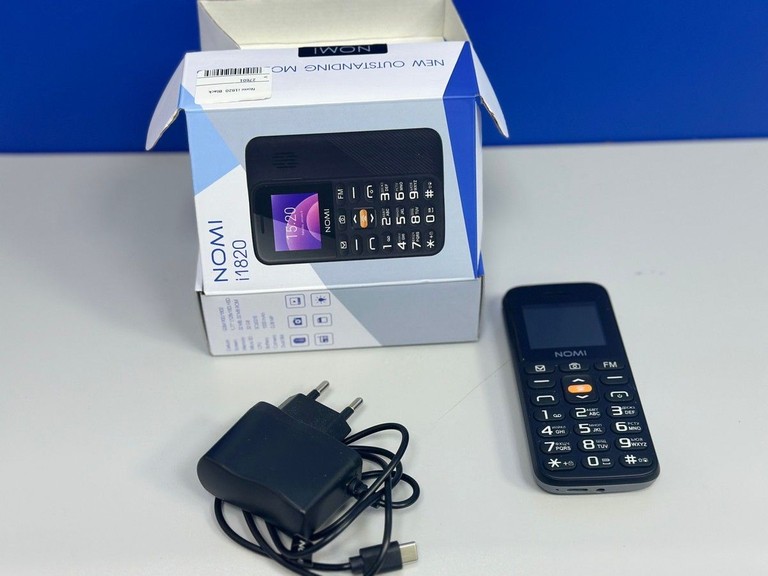 Купити Nomi i1820 Red Б/У