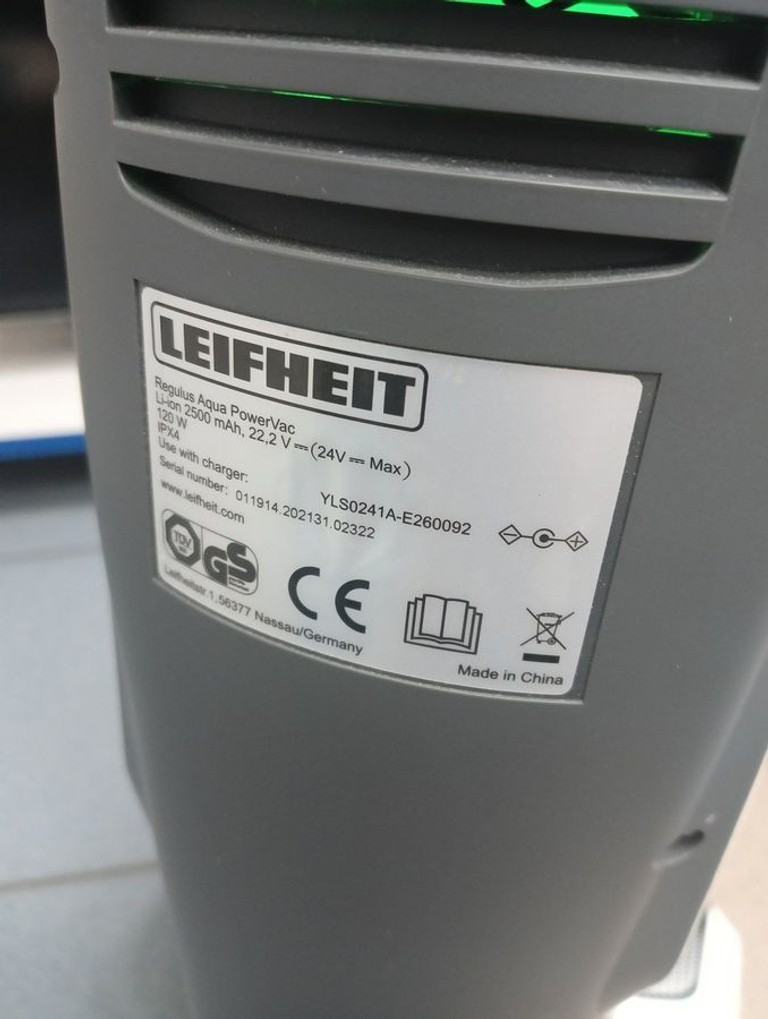 Дешиво Leifheit Regulus Aqua PowerVac (11914) с ломбарда