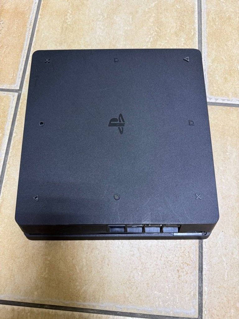 Дешево  Sony PlayStation 4 Slim 1TB Black з ломбарду
