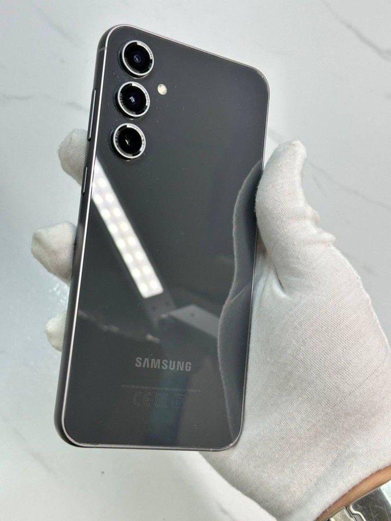 Samsung Galaxy S23 FE SM-S711B 8/256GB Purple Код:01-200949931. Изображение 9