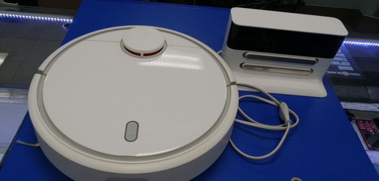 Купить Xiaomi mijia mi robot vacuum cleaner sdjqr02rr Б/У