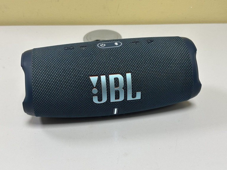 Купить Jbl charge 5 Б/У