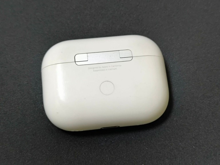 Дешево Apple airpods pro 2nd generation with magsafe charging case usb-c з ломбарду