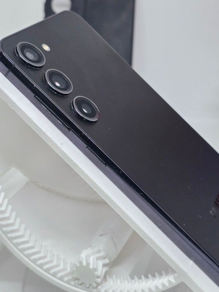 Распродажа Samsung galaxy s23 8/256gb, продавец Техноскарб
