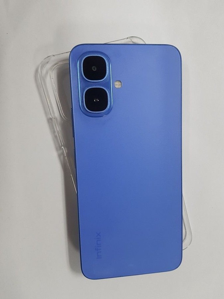 Купити Infinix smart 10 4/128gb Б/У