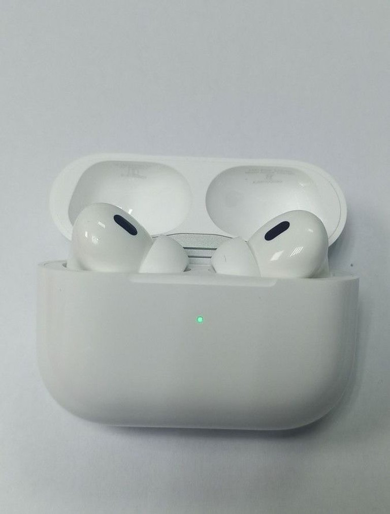 Оголошення Apple airpods pro 2nd generation with magsafe charging case usb-c Б/У