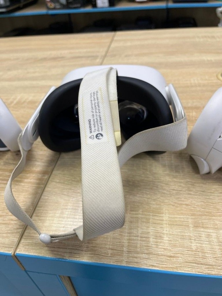 Оголошення Oculus Quest 2 128 GB Б/У