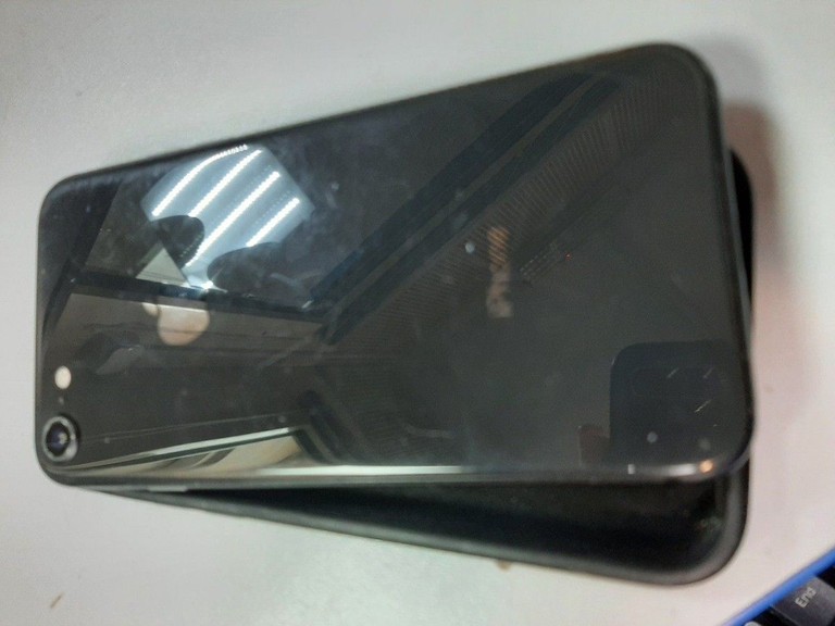 Розпродаж Apple iphone 8 64gb, продавець Техноскарб