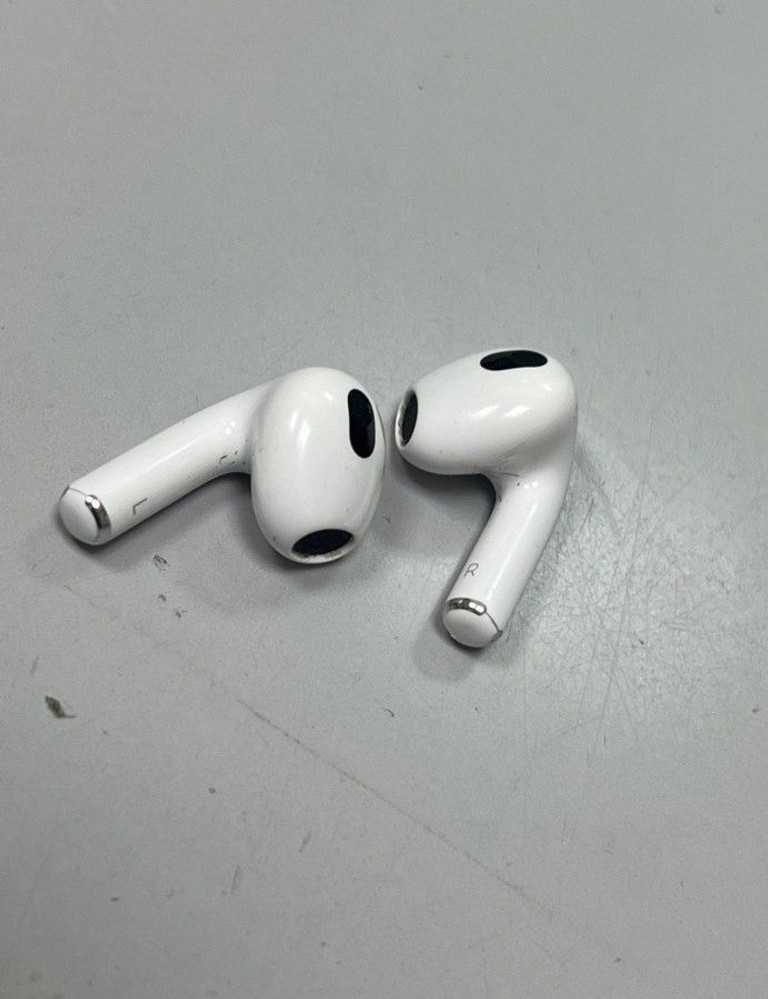 Дешево Apple airpods 3rd generation з ломбарду