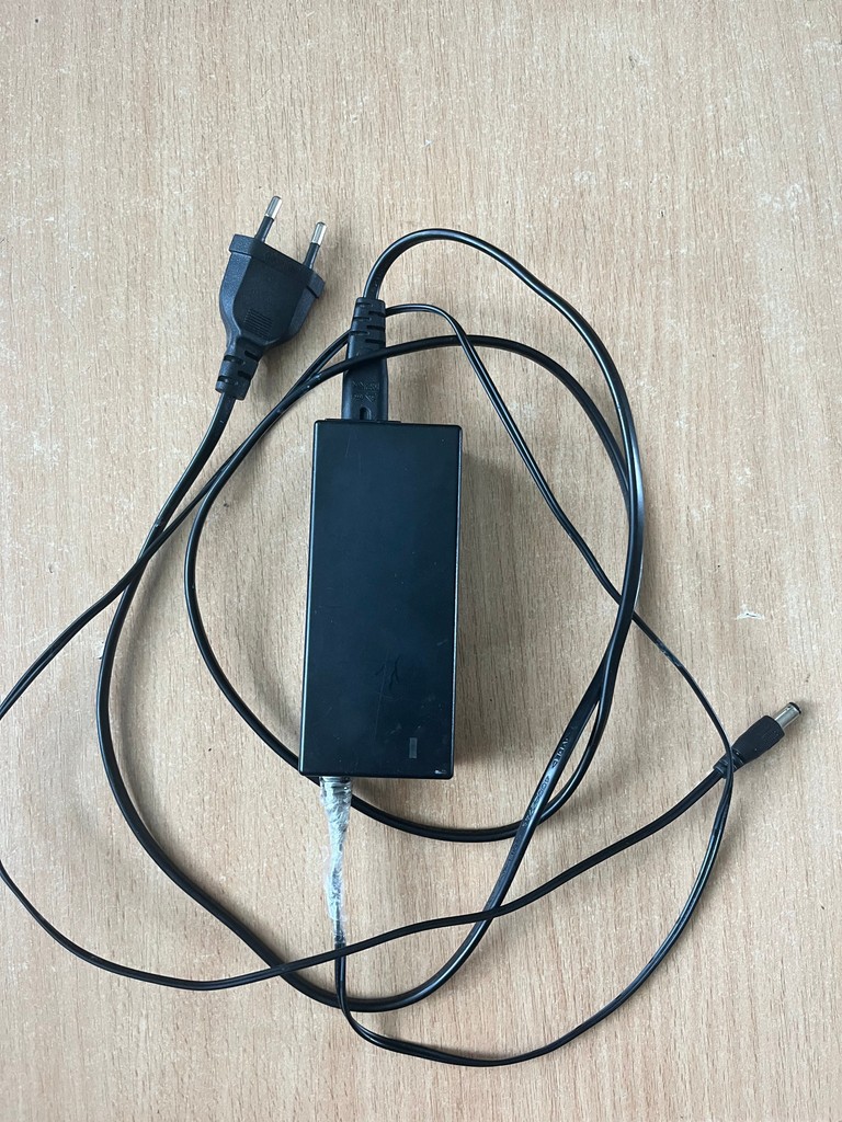 Дешиво  E9Pro  с ломбарда