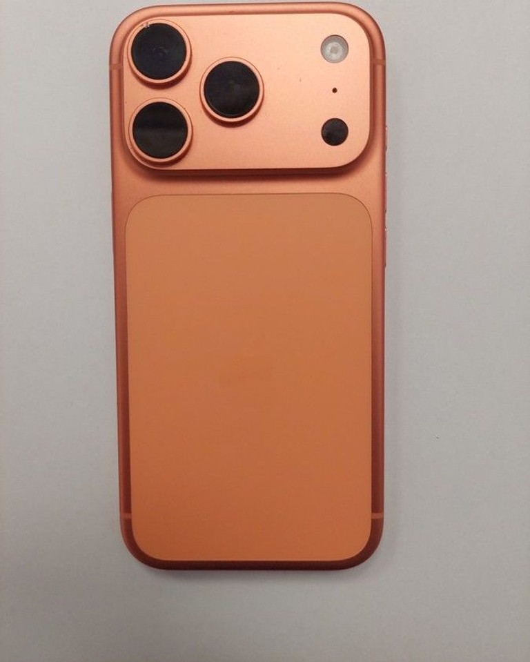 Apple iPhone 17 Pro 256GB Deep Blue (MG8J4) Код:01-201033545. Изображение 5