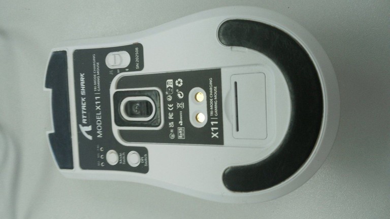 Оголошення Attack shark X11 Wireless Gaming Mouse with Charging Dock White Б/У