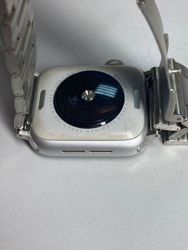 Apple watch se 2 gps 40mm aluminium case Код:01-201041530. Изображение 8
