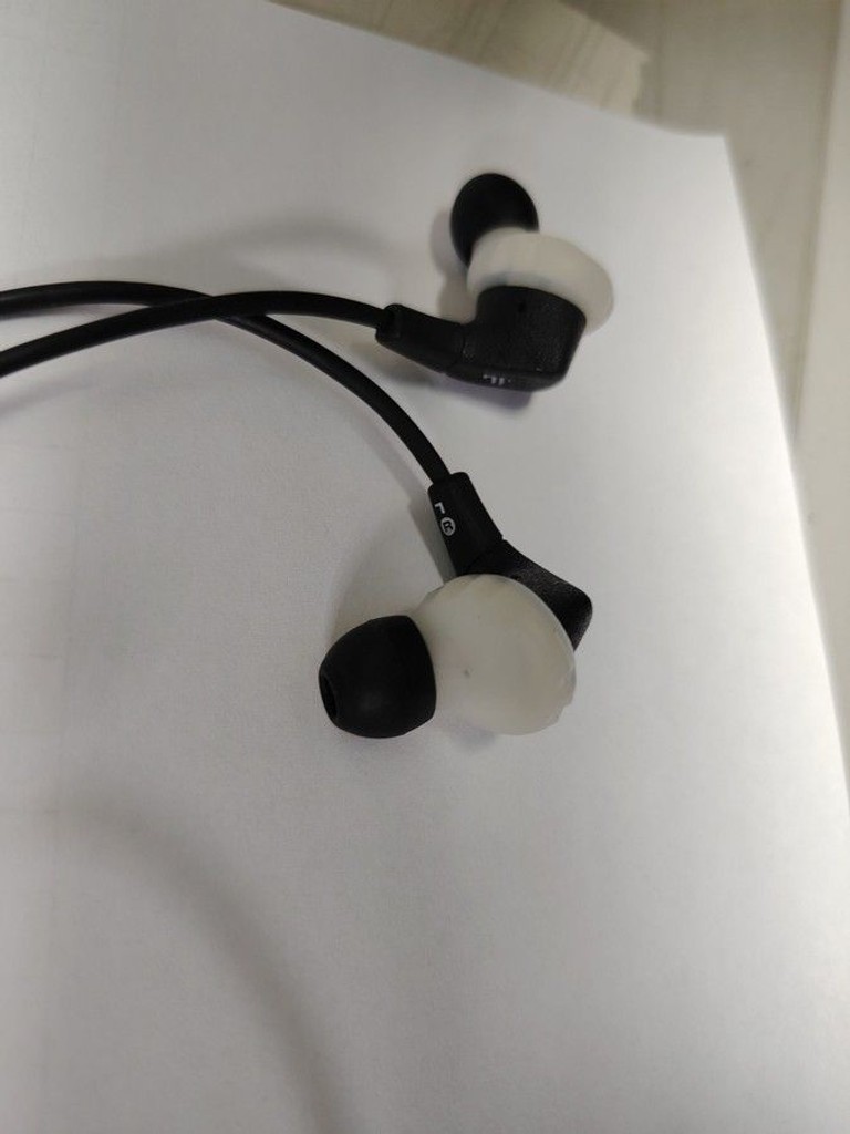 Дешево Jbl Endurance Run 3 Wireless Black (JBLENDURRUN3BTBLKG) з ломбарду