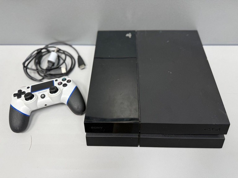Купити Sony playstation 4 500gb Б/У