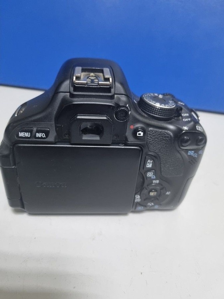 Розпродаж Canon eos 600d / efs 18-135 1:3.5-5.6 is, продавець Техноскарб
