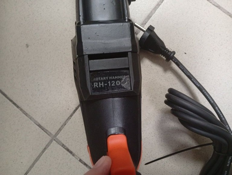 Дешево Dnipro-M rh-120mb з ломбарду