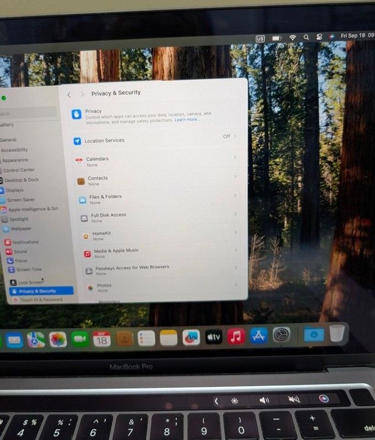 Apple a2338 macbook pro 13,3" m1 8-gpu/ ram8gb/ ssd256gb/ retina, truetone, touch bar Код:01-201101390. Зображення 5