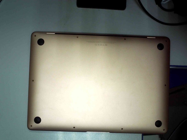 Распродажа Apple macbook air a1932 13,3" core i5 1,6ghz/ram8gb/ssd128gb/intel uhd graphics 617, продавец Техноскарб