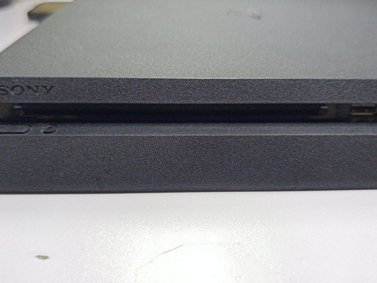 Купить Sony playstation 4 slim 500gb Б/У