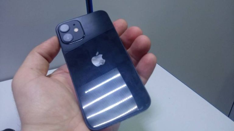 Apple iPhone 12 mini 128GB (PRODUCT)RED Код:01-19132247. Зображення 7