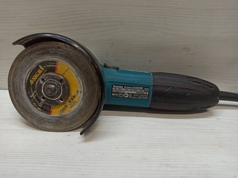 Оголошення Makita GA5030 Б/У