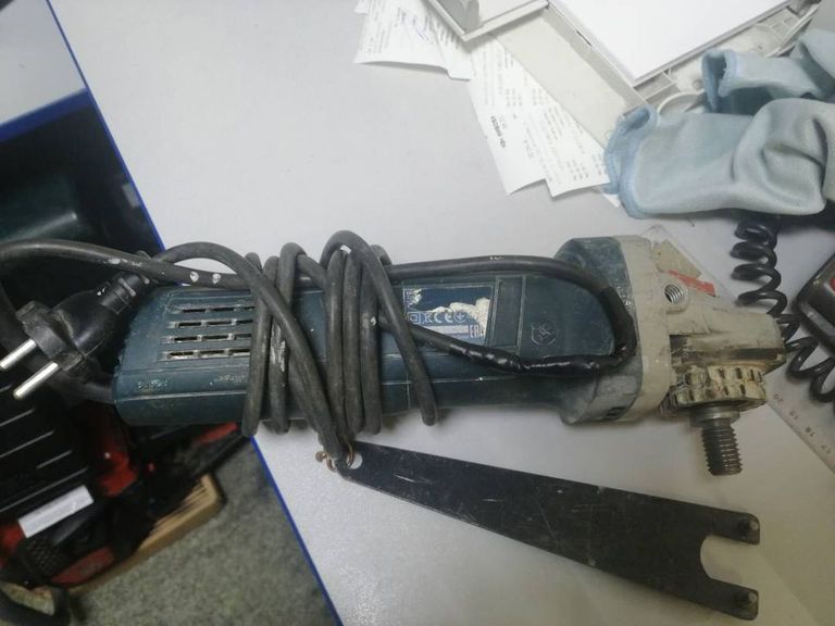 Дешево Bosch pws 600 з ломбарду