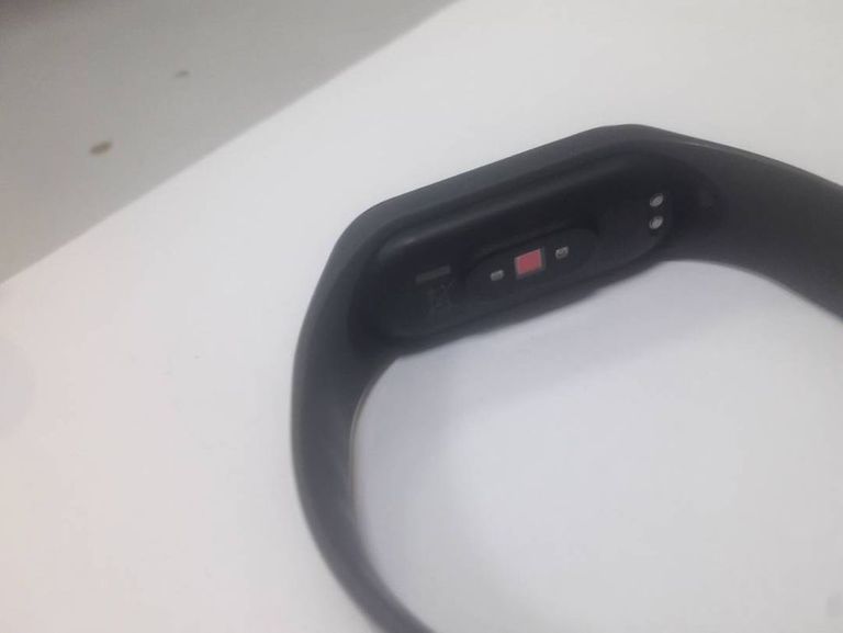Дешиво Xiaomi Mi Smart Band 4 Black с ломбарда