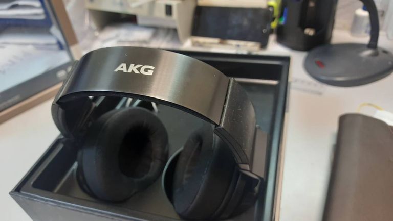 Akg k845bt