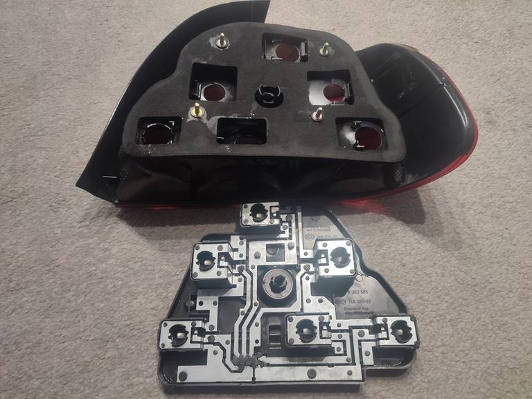 Оригінальний задній ліхтар hella лівий bmw e39  Код:null. Зображення 5