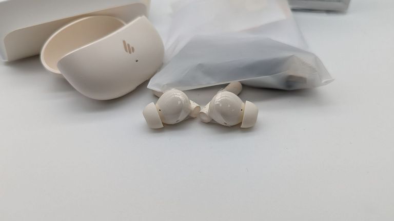 Дешиво Edifier x5 pro с ломбарда