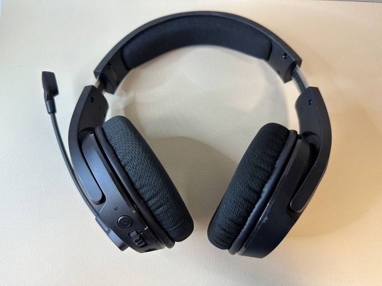 Дешиво Hyperx cloud stinger core wireless gaming headset 7.1 с ломбарда