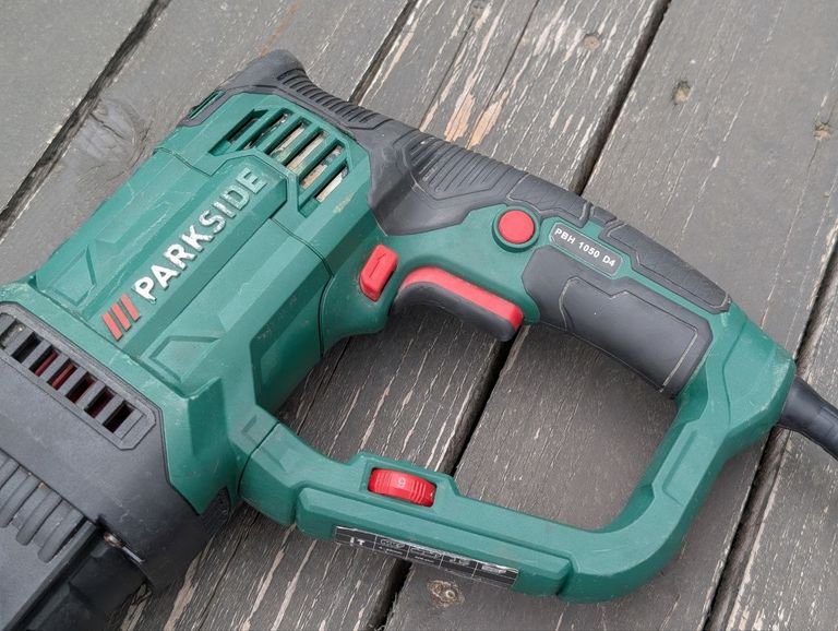 Оголошення Перфоратор PARKSIDE PBH 1050 D4. Б/У