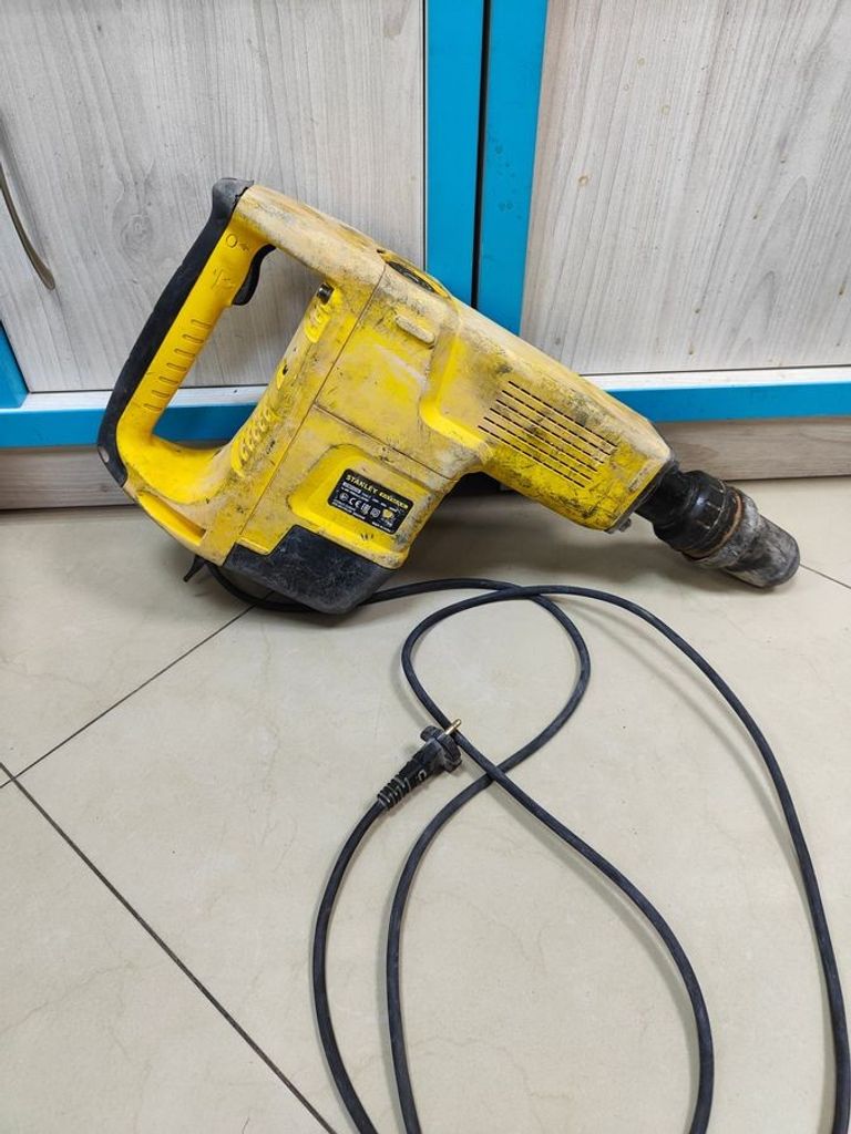 Оголошення Stanley SFMEH230K Б/У