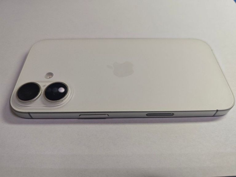 Apple iPhone 16 128GB Black (MYE73) Код:01-200625252. Зображення 9