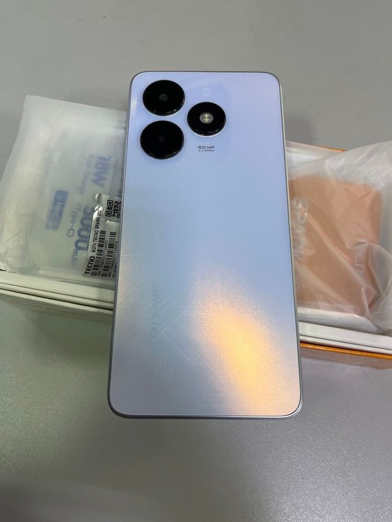 Розпродаж Tecno spark 20c bg7n 4/128gb, продавець Техноскарб