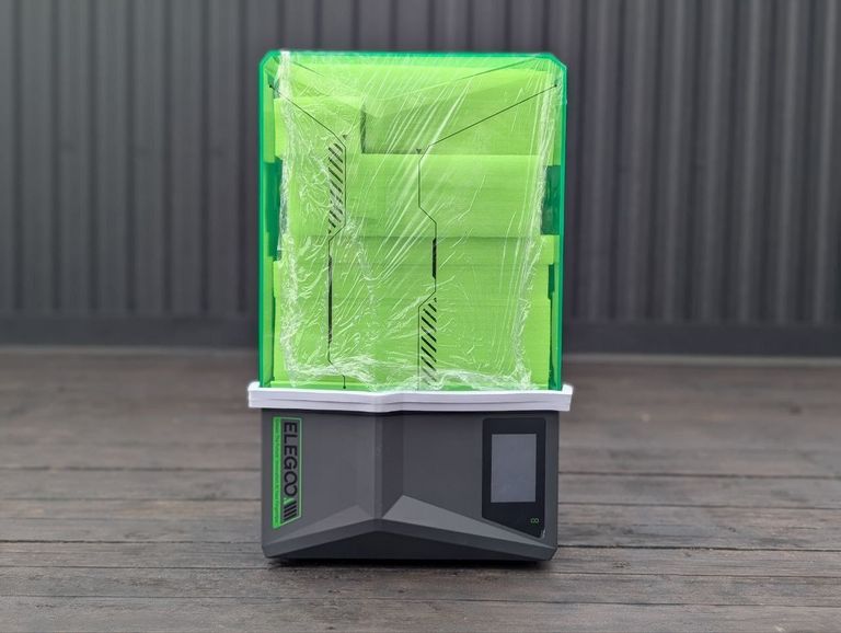 Купить Saturn 4 /10-дюймовий 12K/2024р/друк 218,88x122,88x220 мм³ Б/У