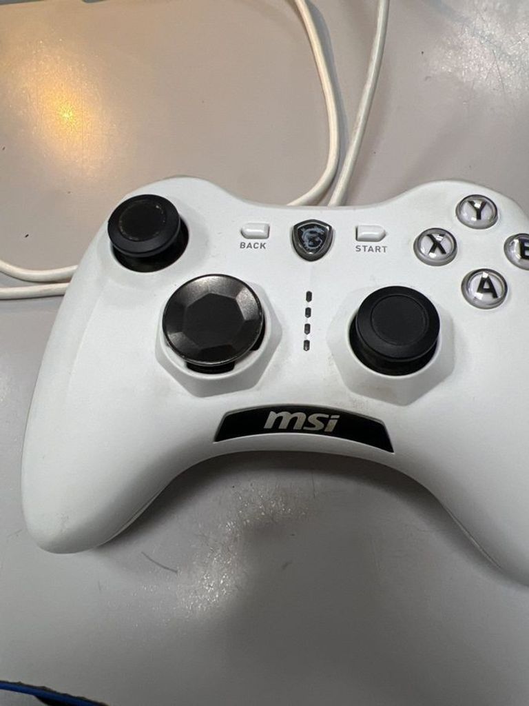 Дешиво Msi force gc20 v2 с ломбарда